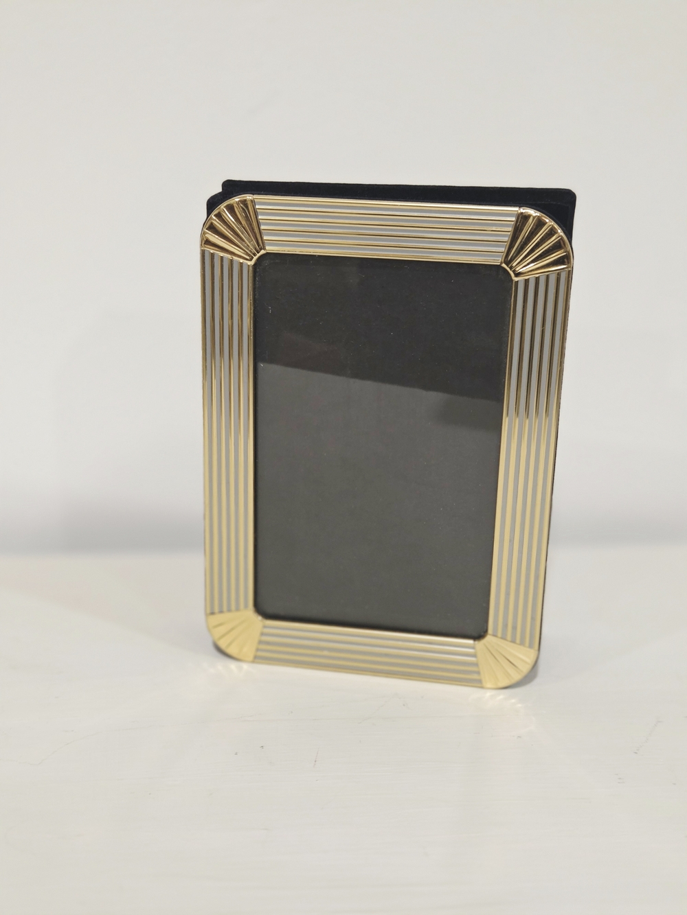 Hollywood Regency Ribbed Brass Photo Album Frame Sunburst Corners 5×7